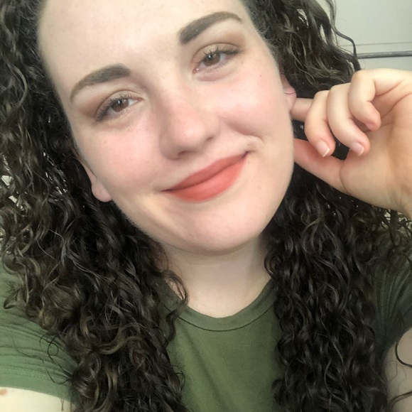 Meet your Posher, Victoria - Picture 1 of 1